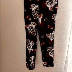 White House Black Market Floral Ankle Pants - Black and White